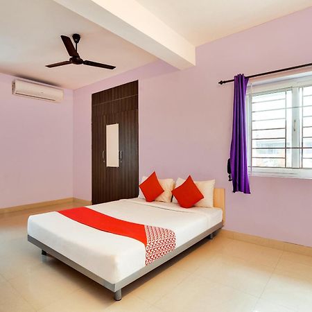 Oyo Flagship Lotus Lakeview Apartments Singānallūr Exterior foto