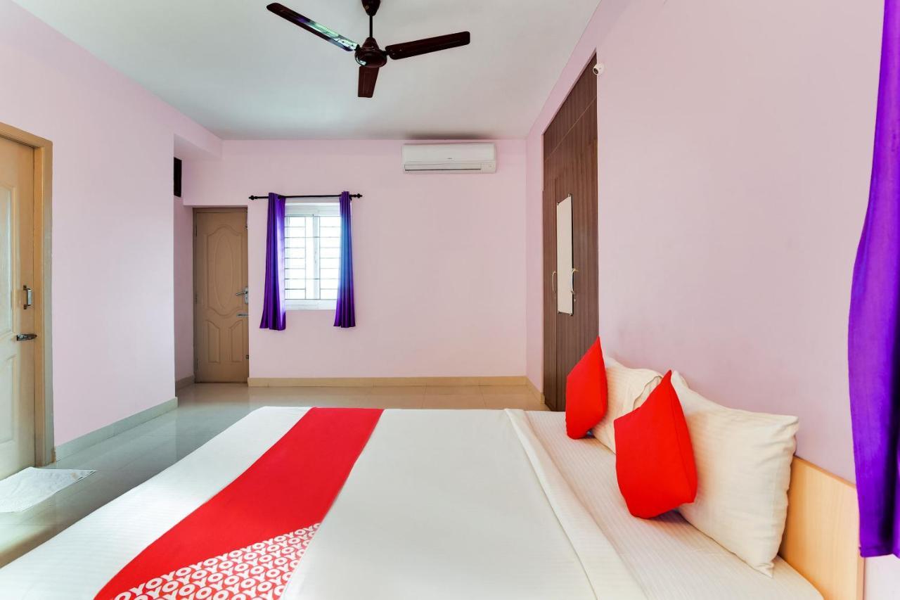 Oyo Flagship Lotus Lakeview Apartments Singānallūr Exterior foto